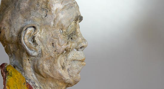 Kopf Einlaechelngegengewalt